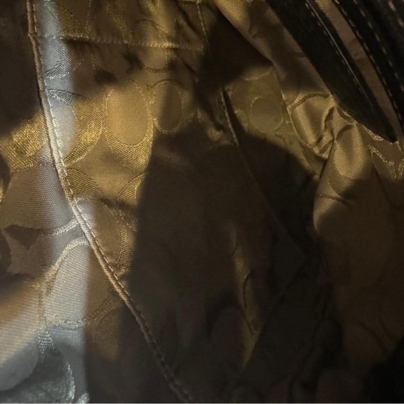 Vintage Coach Elegant Black Shoulder Bag - Picture 4 of 4